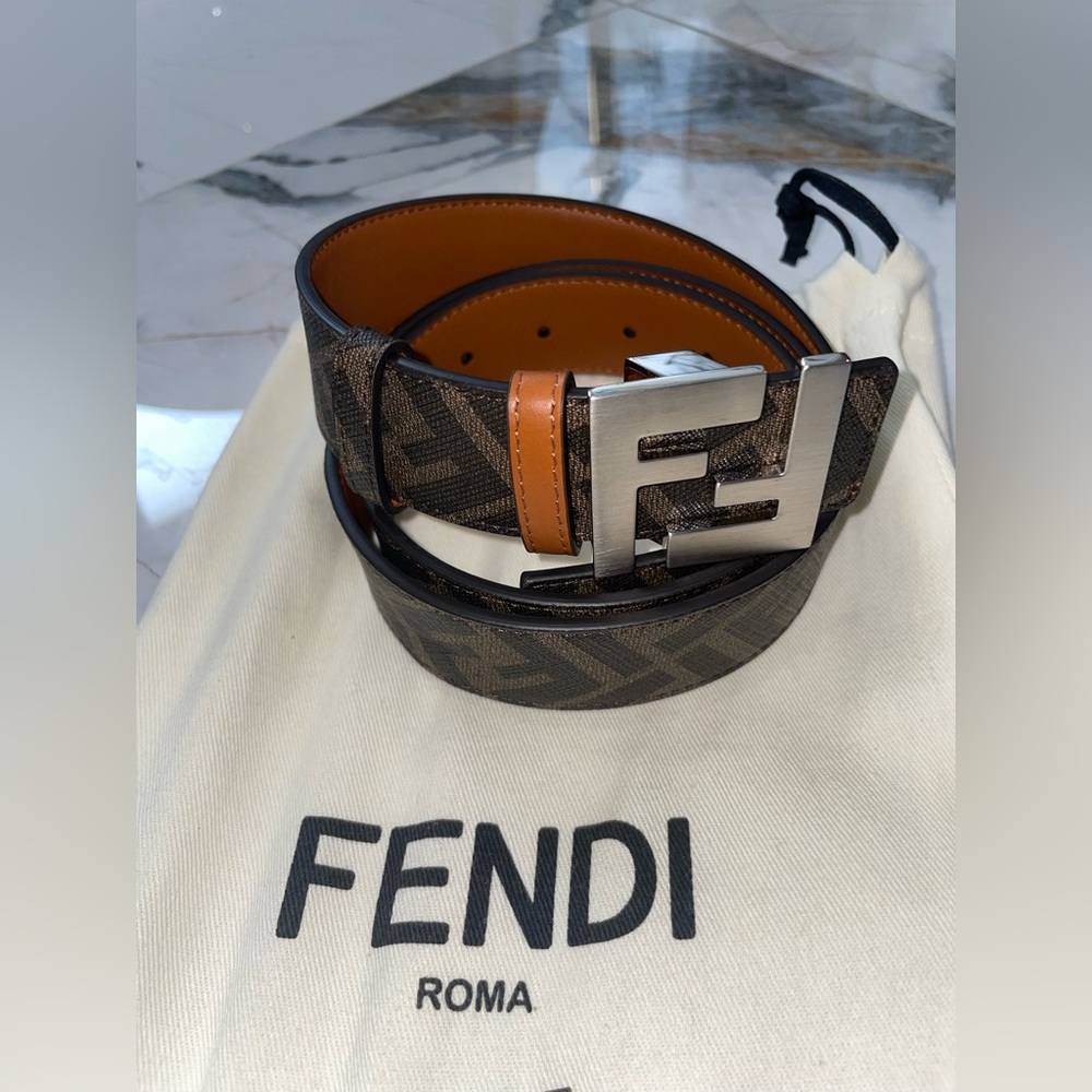 Fendi Cintura Reversible belt in brown/tobacco